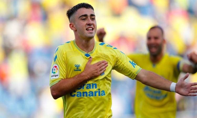 لاس بالماس يرفض 8 ملايين يورو من الاتحاد السعودي لضم موليرو
