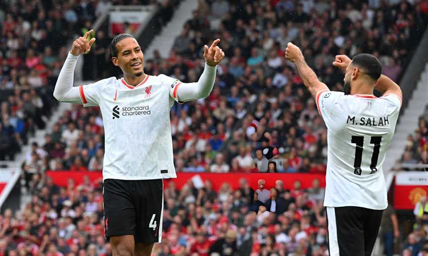 ليفربول يسابق الزمن لتأمين مستقبل فان دايك وصلاح وأرنولد