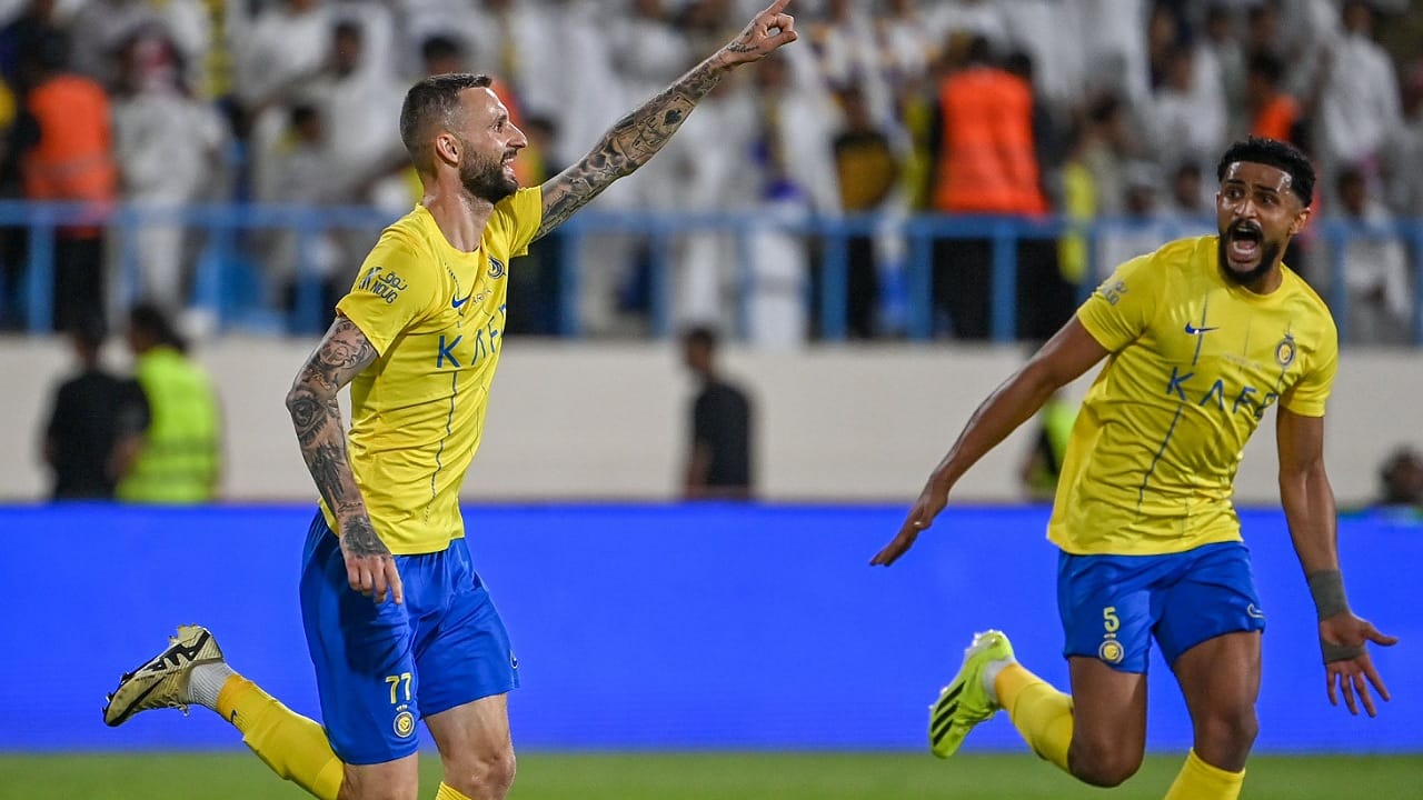 النصر ينتزع الفوز من فكي الأخدود ويحكم قبضته على المركز الثاني