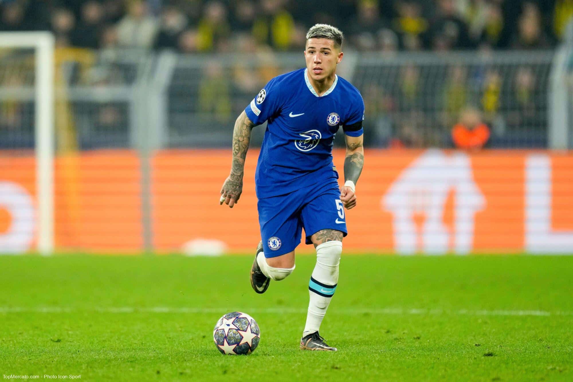 ريال مدريد يرفض عروض تشيلسي لضم فرنانديز وكوكوريلا