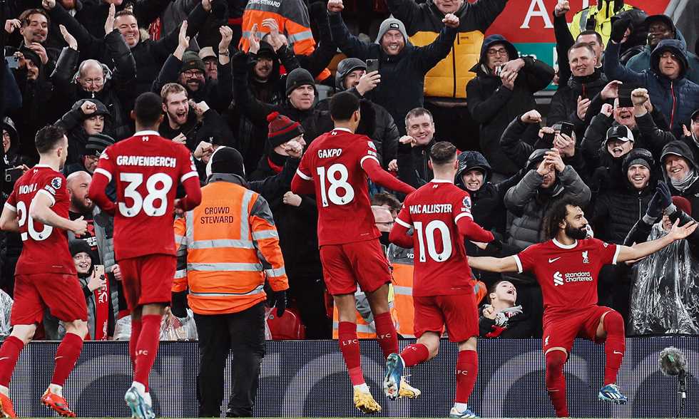 صلاح يضع ليفربول على صدارة الدوري الإنجليزي قبل التوجه لأمم إفريقيا