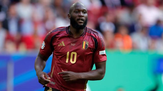 تشيلسي ونابولي يتفقان على انتقال لوكاكو مقابل 30 مليون يورو
