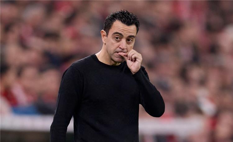 أندية الدوري الإنجليزي الممتاز تستهدف تشافي بعد رحيله عن برشلونة