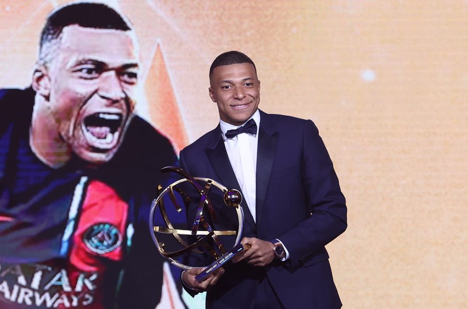 مبابي يحصد جائزة أفضل لاعب في الدوري الفرنسي للموسم الخامس على التوالي