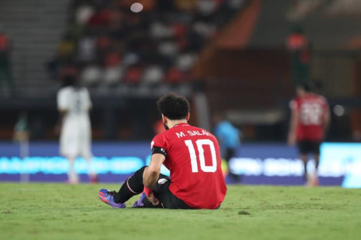 كأس الأمم الإفريقية.. صدمة كبيرة لمصر مع عودة محمد صلاح إلى إنجلترا